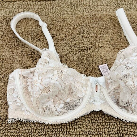 Victoria’s Secret Bra Lace White Tan Size 34D - Picture 4 of 9